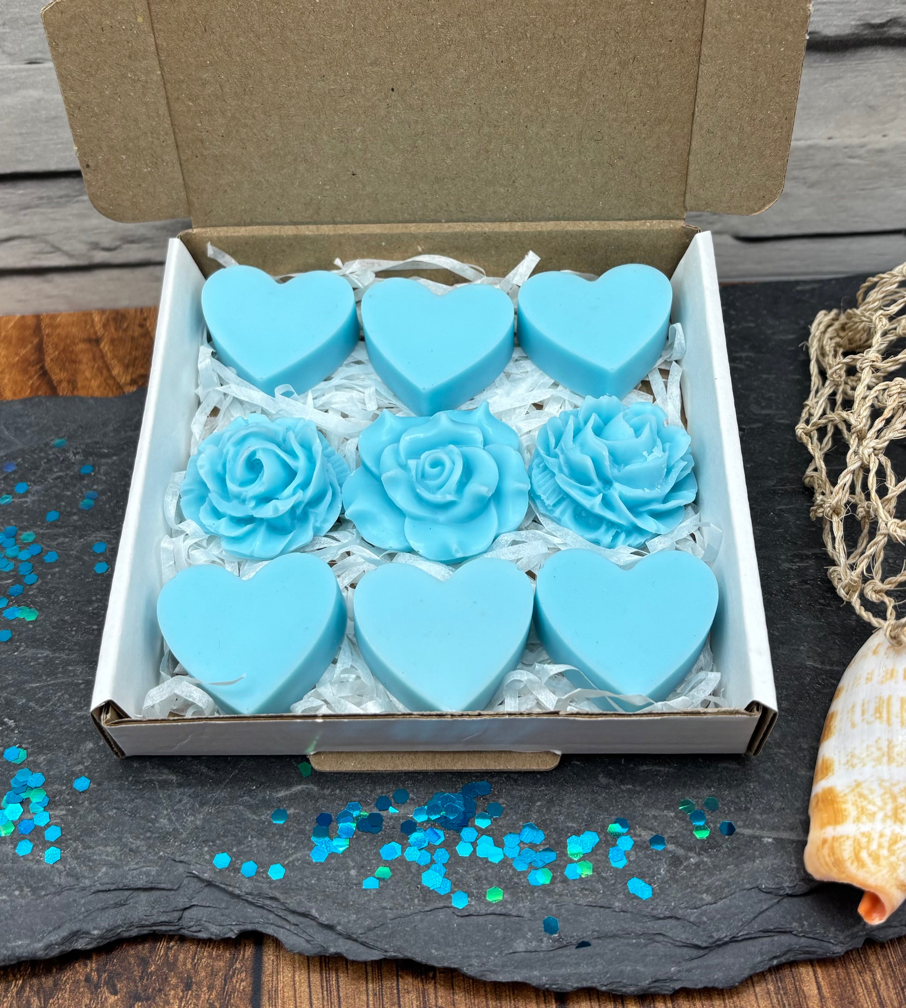 Amalfi Bleu Flower & Heart Wax Melt Box