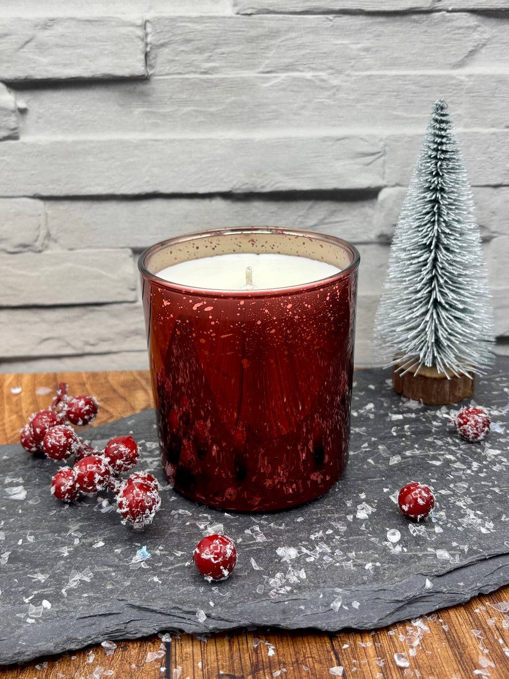 Fireside Ruby Electro Christmas Candle